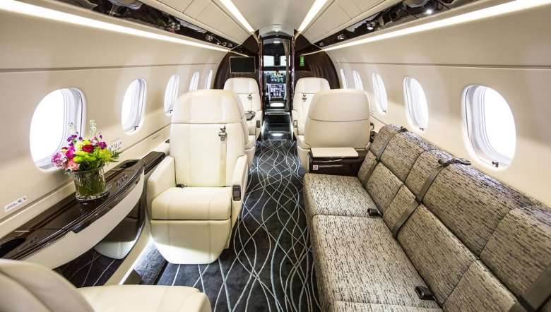 Embraer Legacy 500 салон