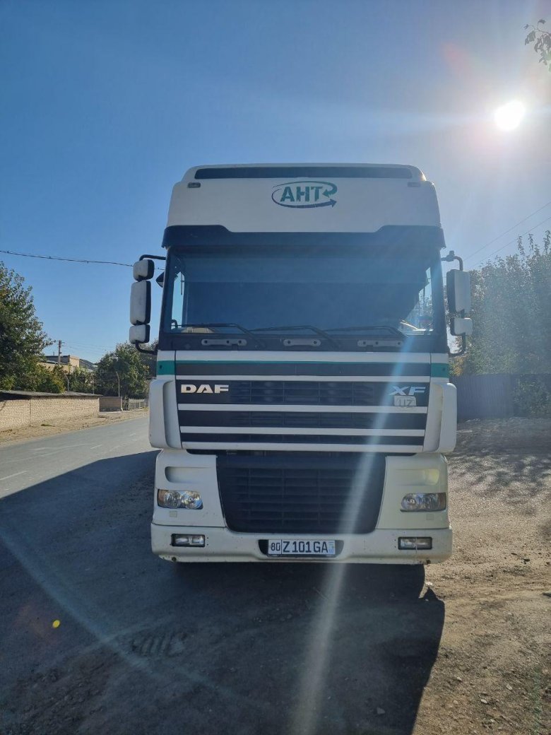 DAF XF 105 тягач