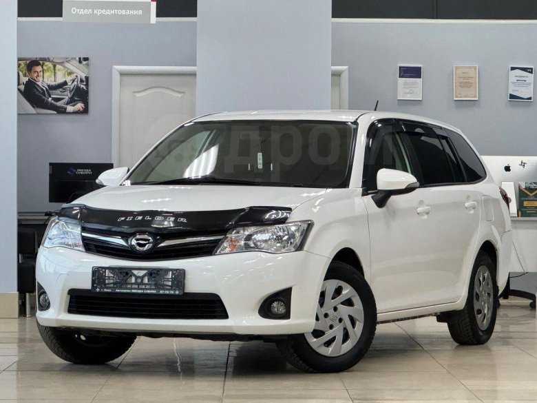 Тойота королла филдер гибрид 2016