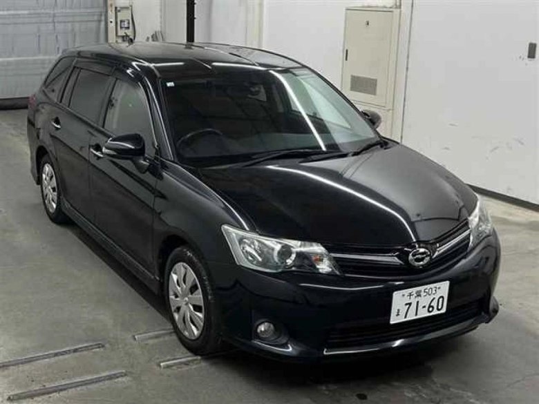 Toyota corolla fielder 2018