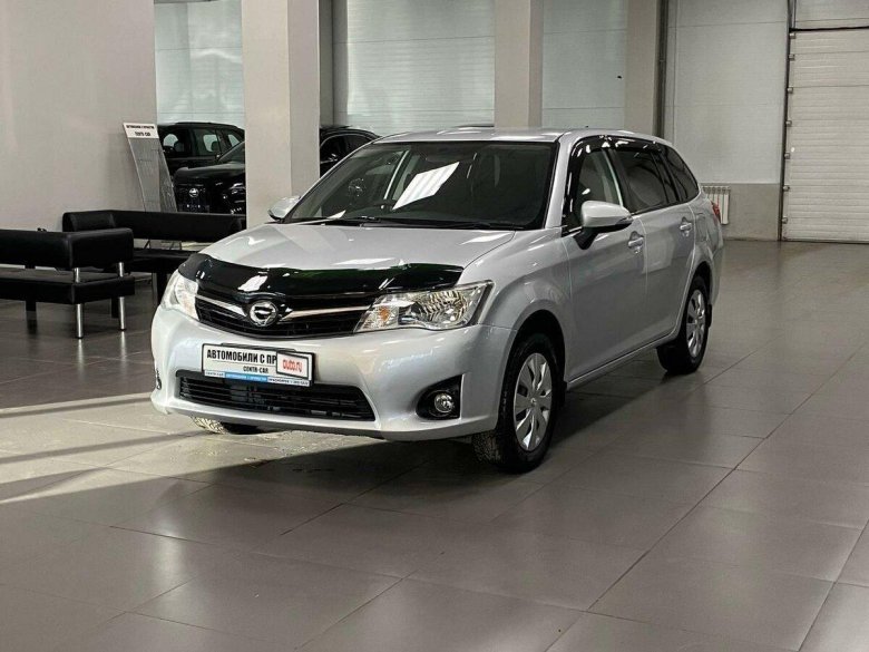 Toyota Corolla Fielder 2012