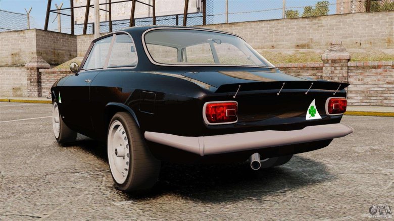 Alfa Romeo Giulia GTA