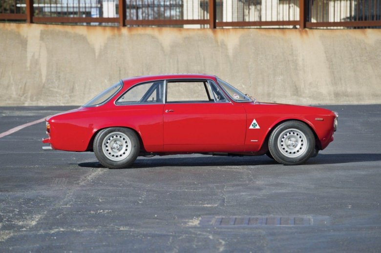 Alfa Romeo GTA 1965