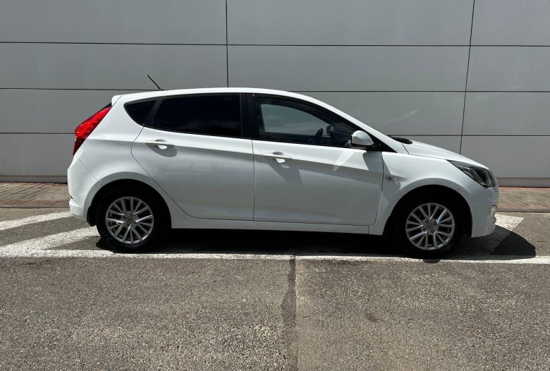 Hyundai solaris 2014