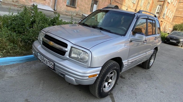 Chevrolet Tracker 2.5 at, 2001