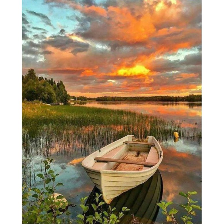 Пейзаж с лодкой