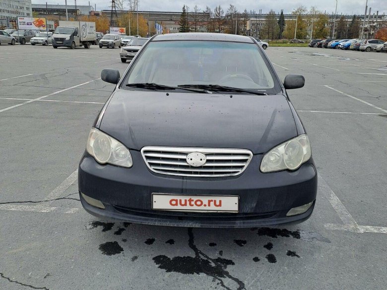 BYD черный