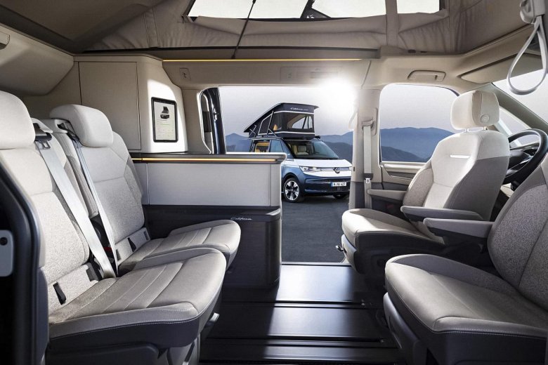 Volkswagen Multivan 2021 салон