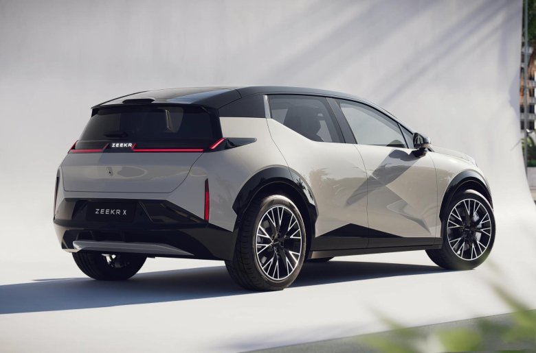 Электрокар zeekr 001