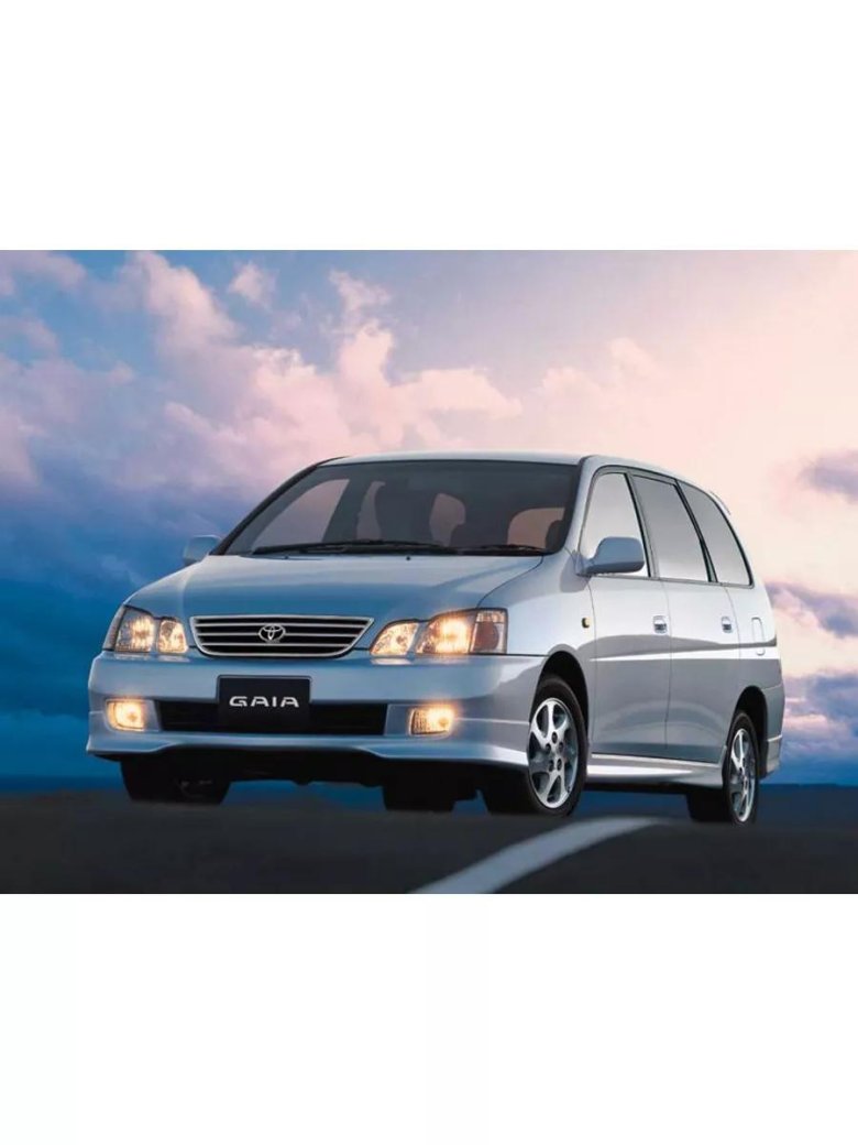 Минивэн Тойота Гайя