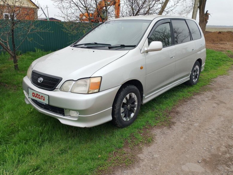 Тойота гайя 2002