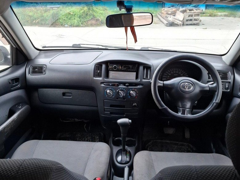 Toyota probox 2003 салон