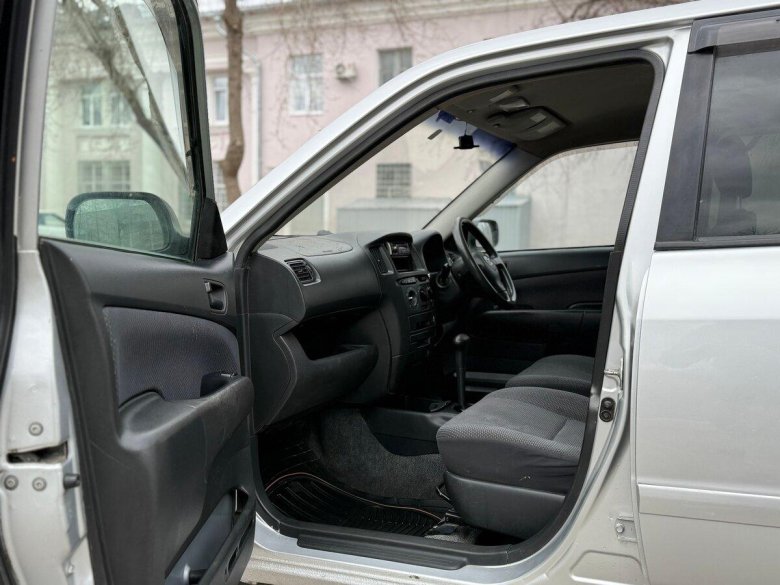 Тойота 2003 probox