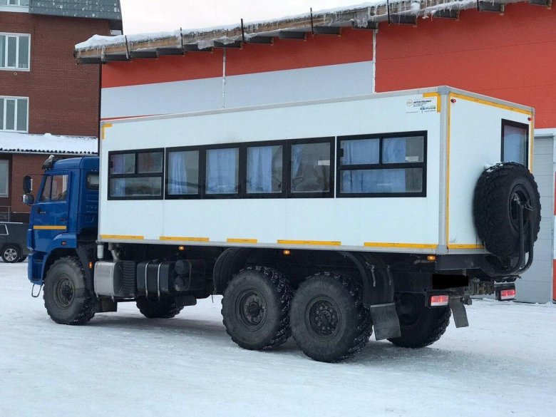 КАМАЗ 43118 вахтовый автобус