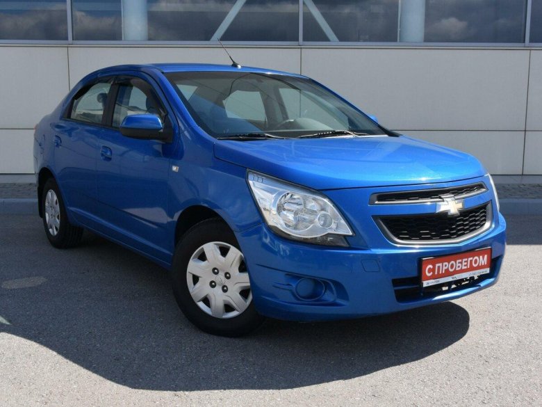 Chevrolet cobalt 2013 синий