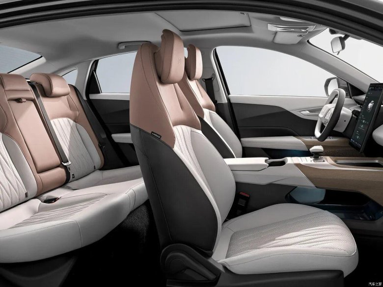 Lexus RX 2023 Interior