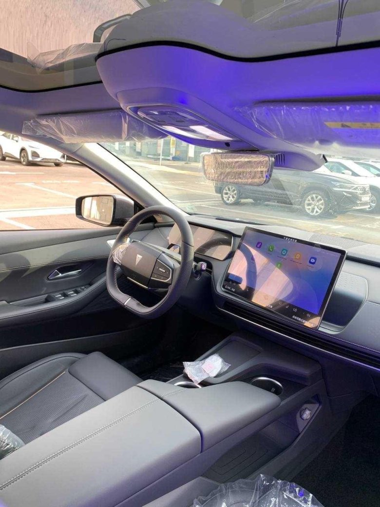 Changan автомобиль