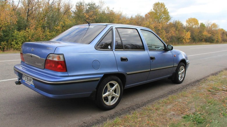 Daewoo nexia голубой 2008
