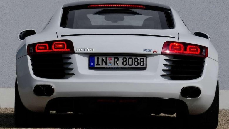 Ауди р8 сзади