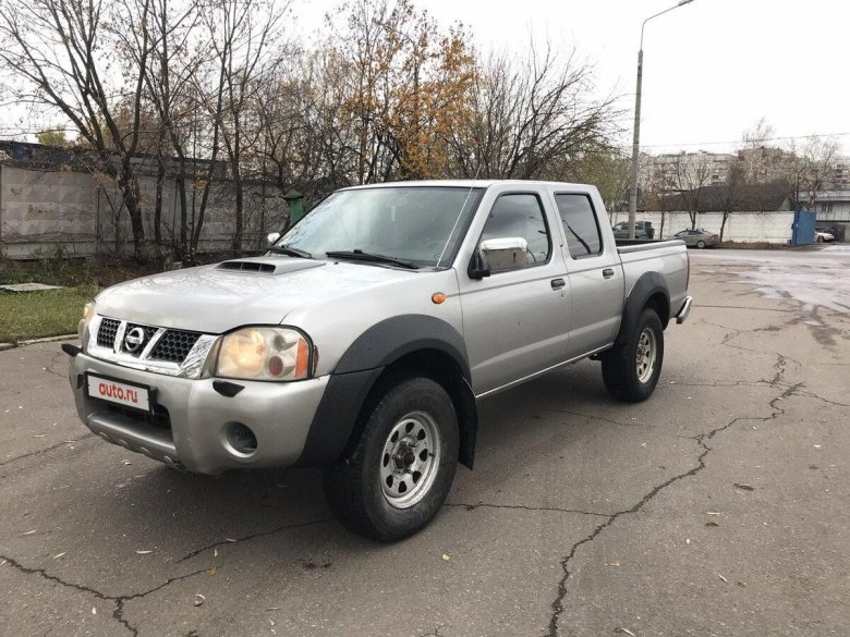 Nissan np300 2008-2015