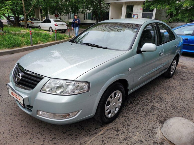 Ниссан Альмера серебристый 2006