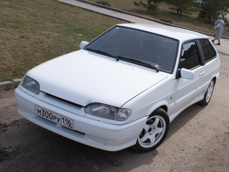 ВАЗ 2113 белая