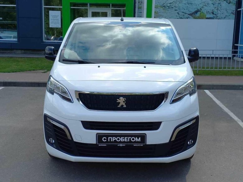 Peugeot traveller 2.0 at, 2021