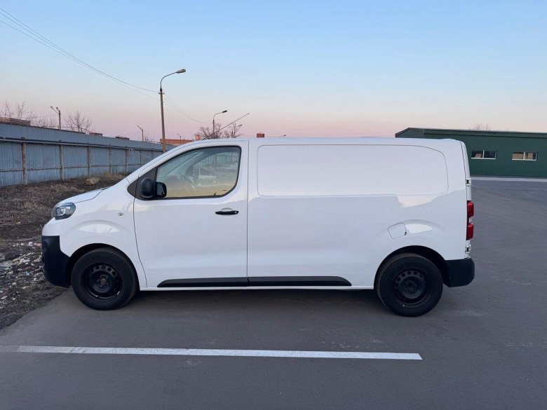 Цельнометаллические фургоны