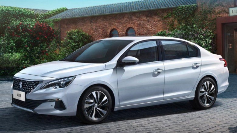 Peugeot 408 2021