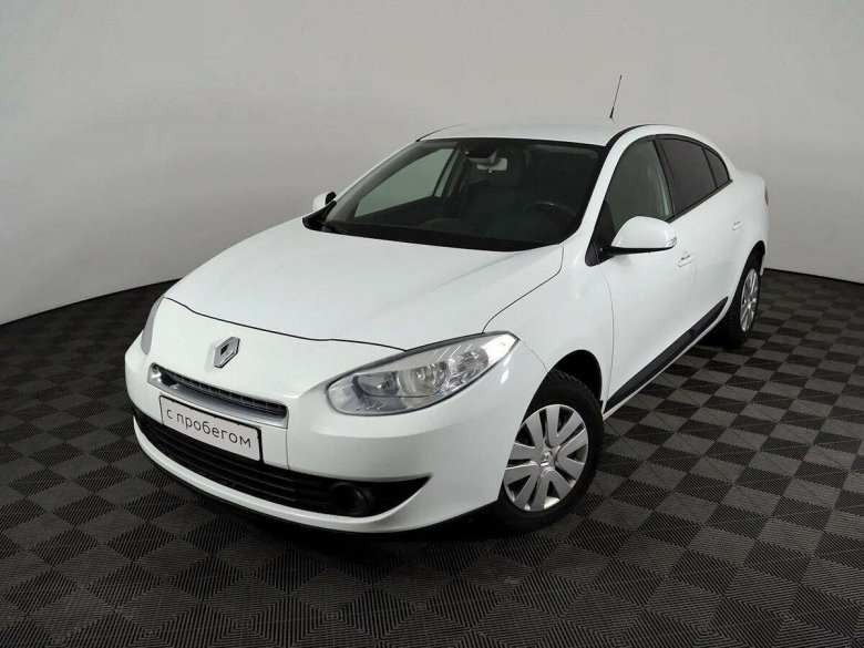 Рено Флюенс белая