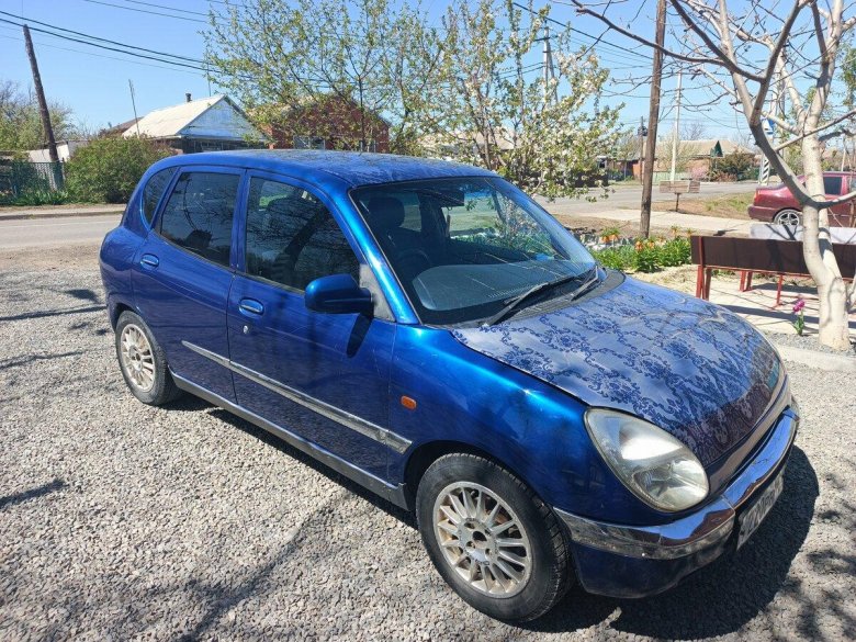 Daihatsu sirion 1999