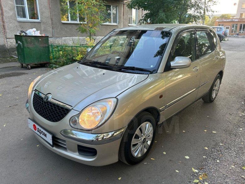 Тойота дуэт 1999