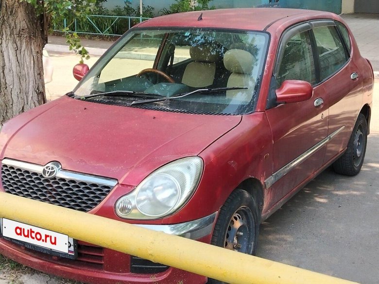 Тойота дуэт 1999