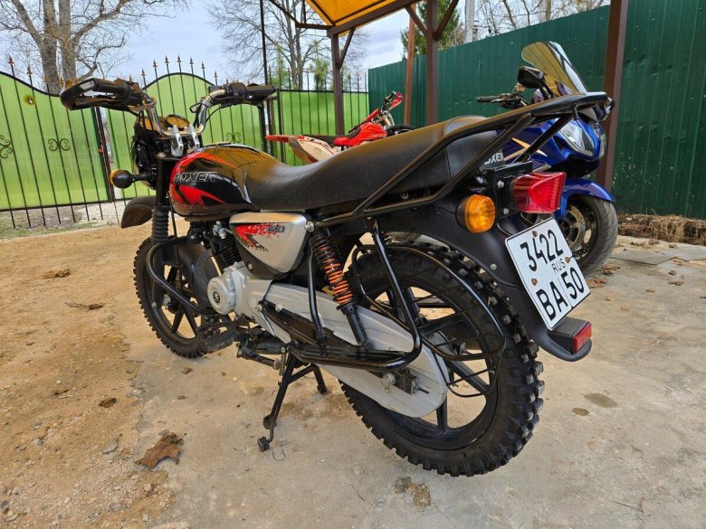 Мотоцикл bajaj boxer bm150x