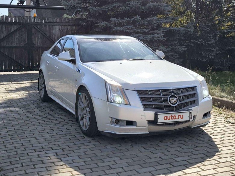 Cadillac cts 2 2011