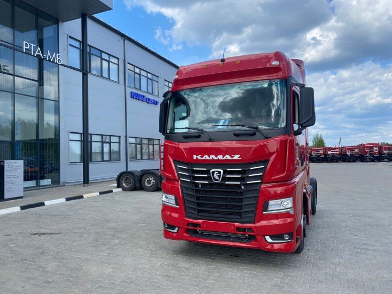 Седельный тягач камаз 54901