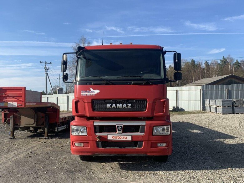 Седельный тягач камаз