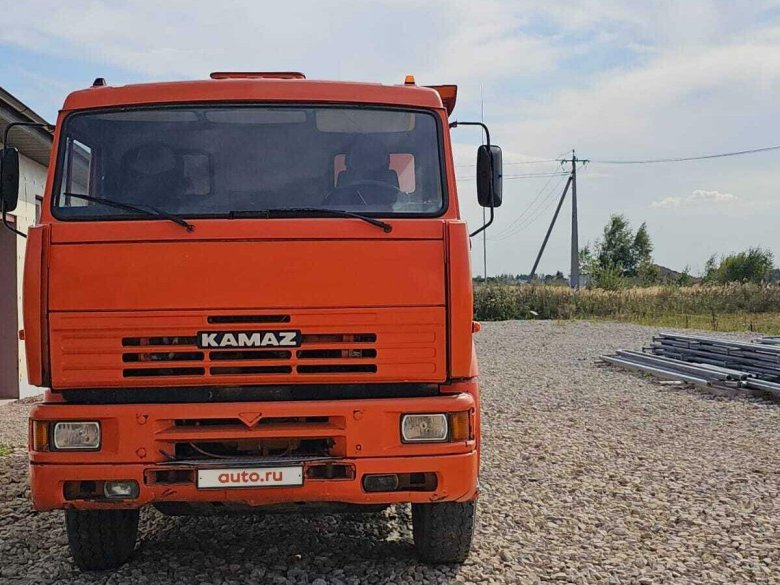 Самосвал камаз 6520