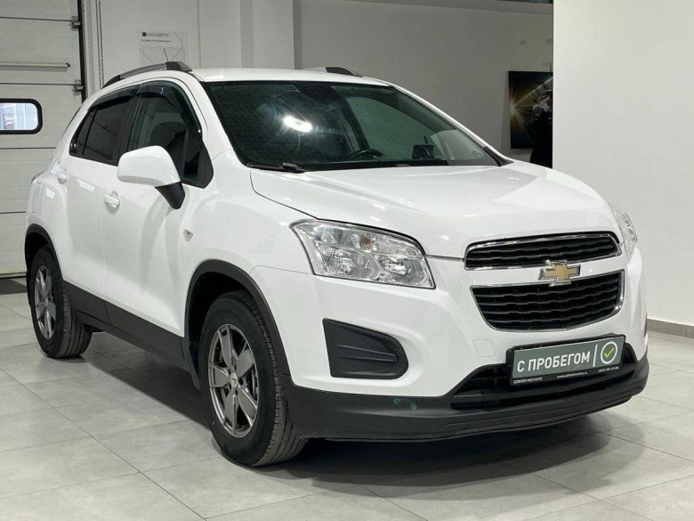 Шевроле трекер 2015