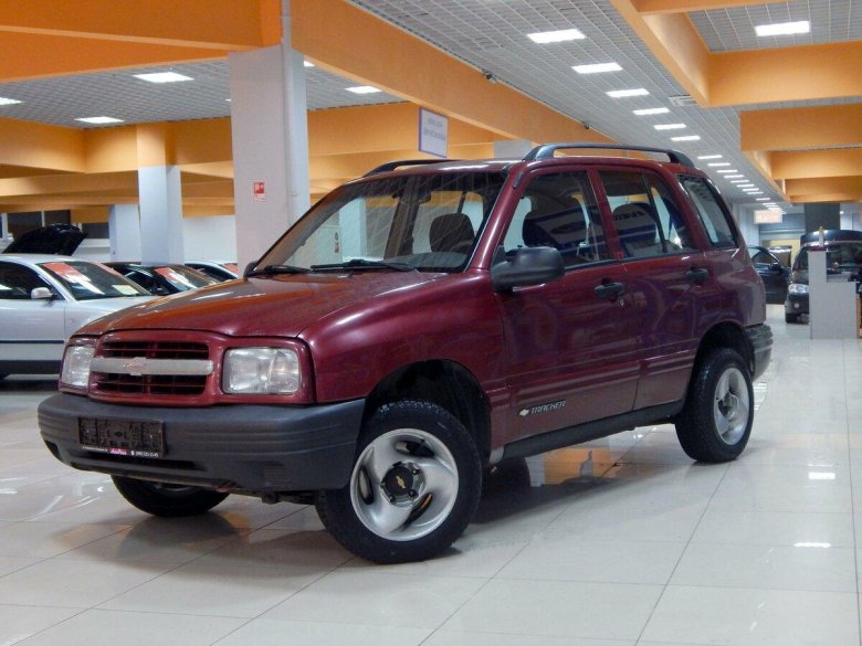 Шевроле трекер 2000
