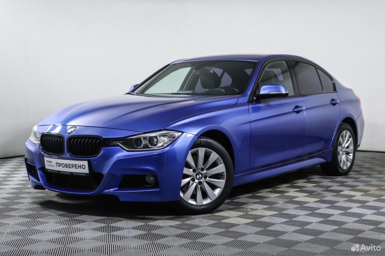 БМВ 3 серии синяя