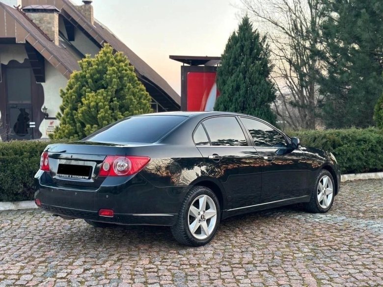 Шевроле эпика 2012 черная