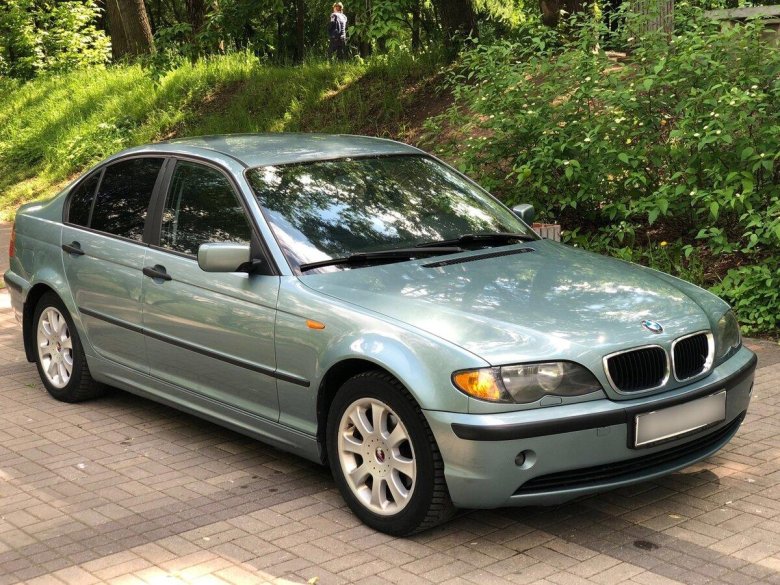 BMW 3 e46) 318i