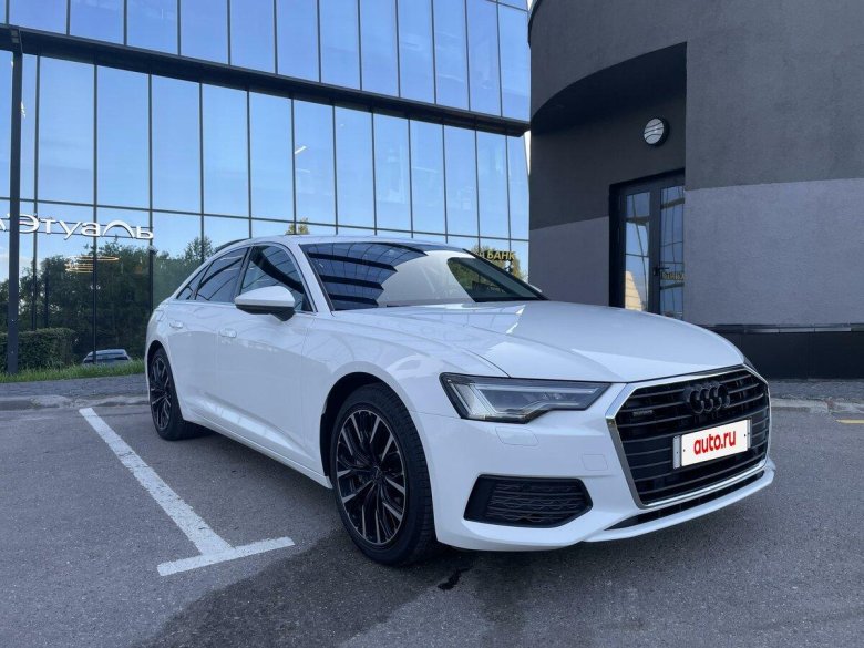 Белая ауди а 6