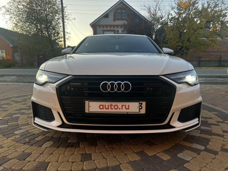 Белая ауди а 6