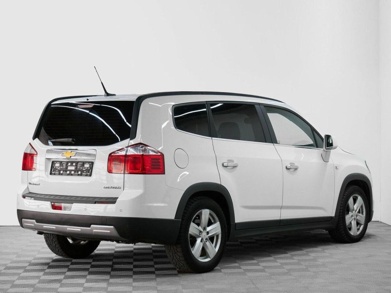 Шевроле орландо белый