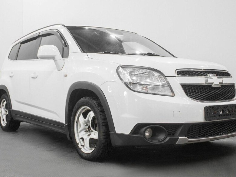 Chevrolet orlando 2010 — 2018 серебристый
