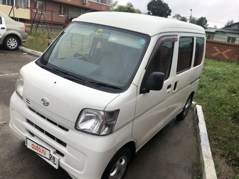 Микроавтобус Дайхатсу Хайджет