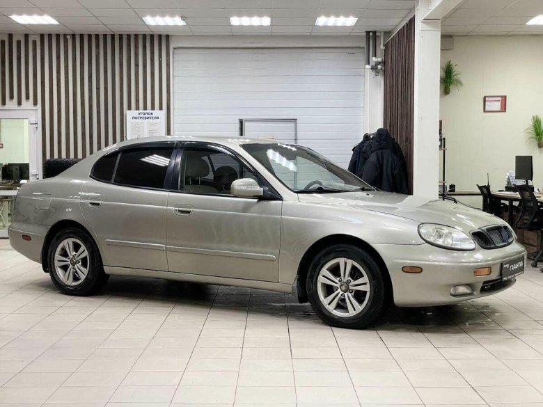 Дэу леганза 2002