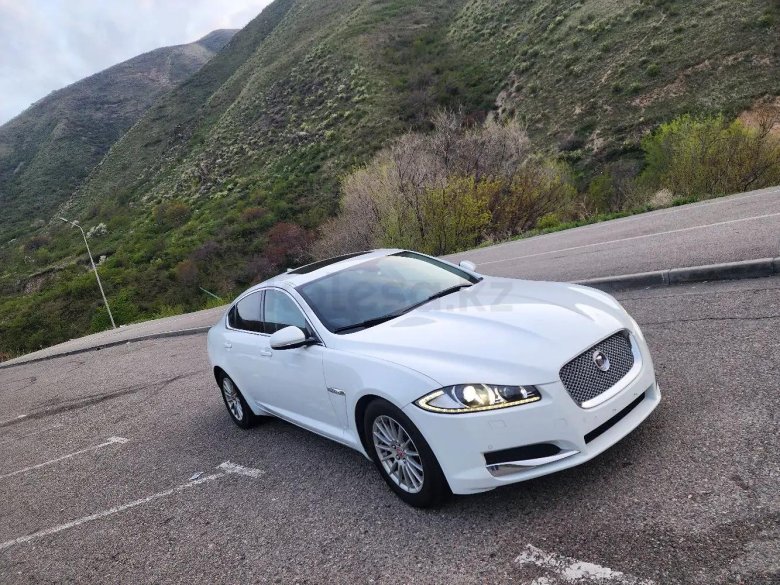 Jaguar xf 2013 белый